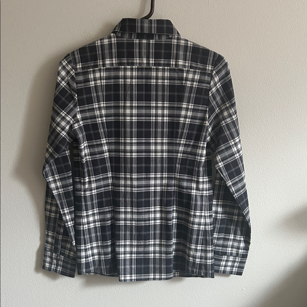 Artigiano Women's  Black/White Plaid Ruffle Placket Button Down Blouse. 38 - Picture 5 of 11